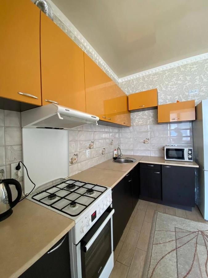 Apartments Koryatovichi Street Kamianets-Podilskyi Exterior foto